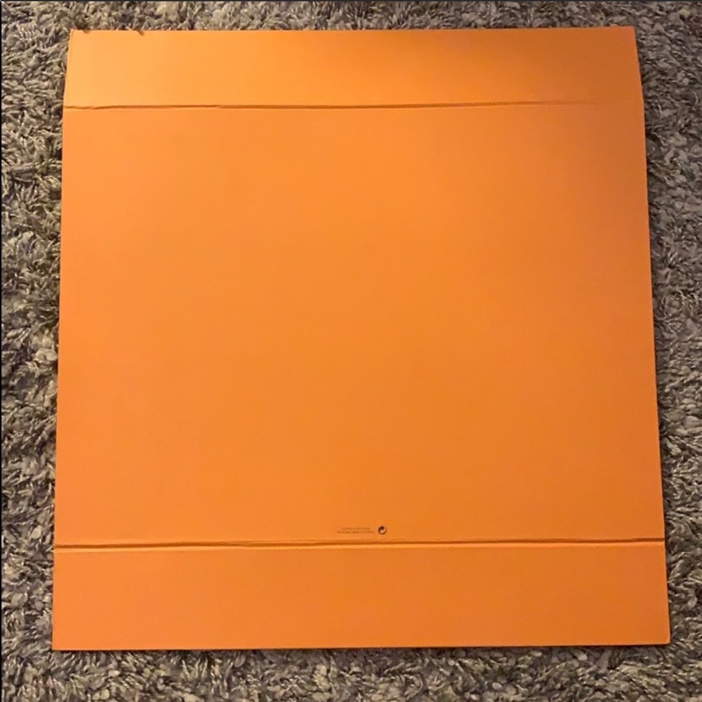 Large Louis Vuitton Orange Box - Picture 3 of 3